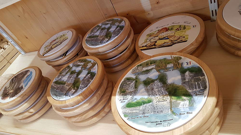 Dessous de plat original en bois du Jura pour art de la table - MANUFACTURE  JACQUEMIN